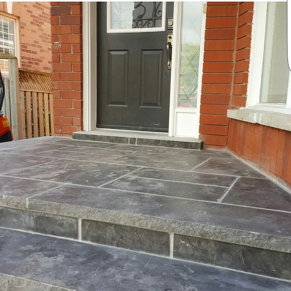 Cornerstone two-tone walkway